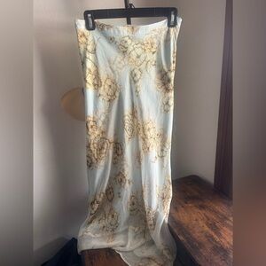 Zara Light Blue Floral Skirt NWT size Small
